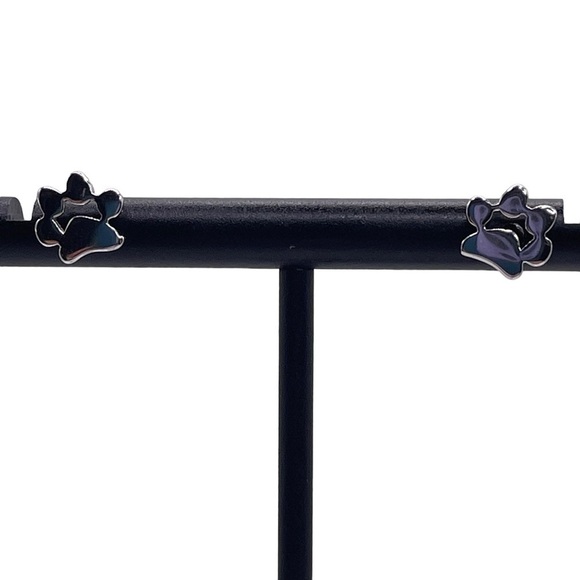 Paw Print stud earrings New - Picture 1 of 4